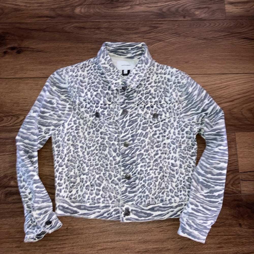 Current Elliot women’s cheetah/tiger print denim Jacket size 2